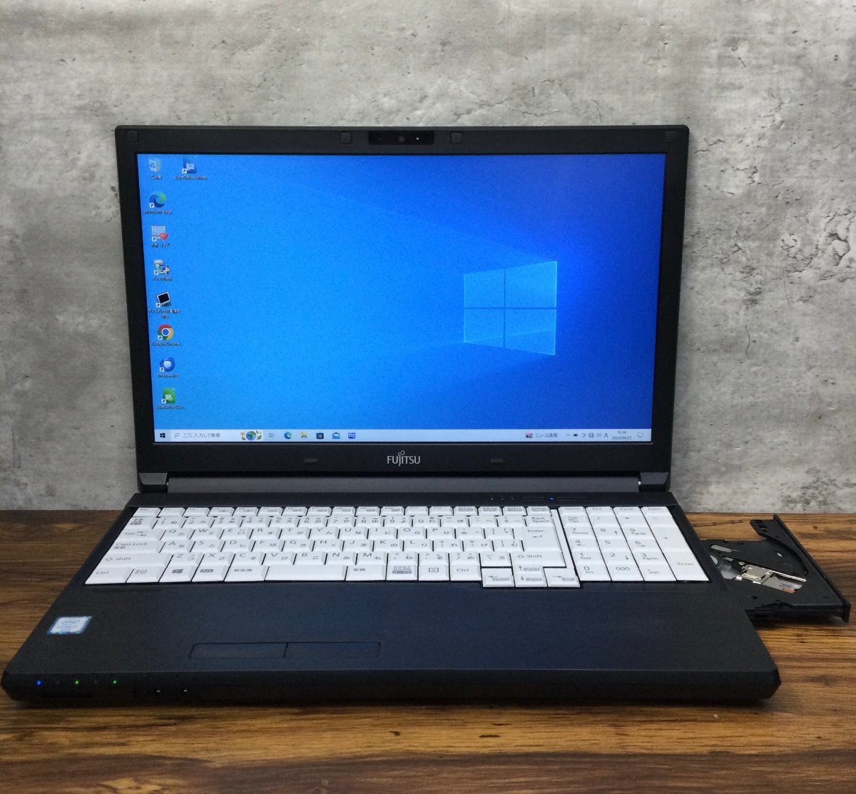 1 jpy ~ * Fujitsu LIFEBOOK A746/P / Core i7 6600U (2.60GHz) / memory 8GB / SSD 256GB / DVD / 15.6 type full HD (1920×1080) / Win10 Pro