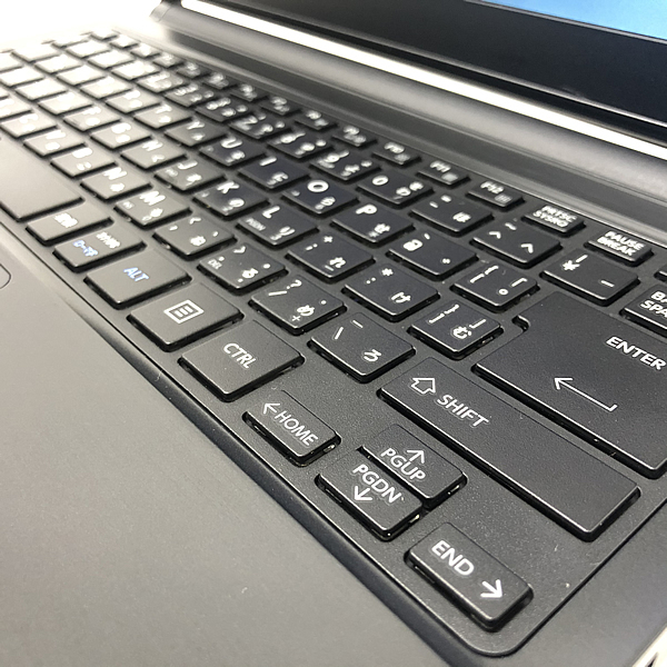 訳あり 格安出品 東芝 dynabook R73/D PR73DECAT47AD11 Core i5 6200U SSD メモリ アダプター無 ノートパソコン 中古 部品取り B2207N029-0_画像2