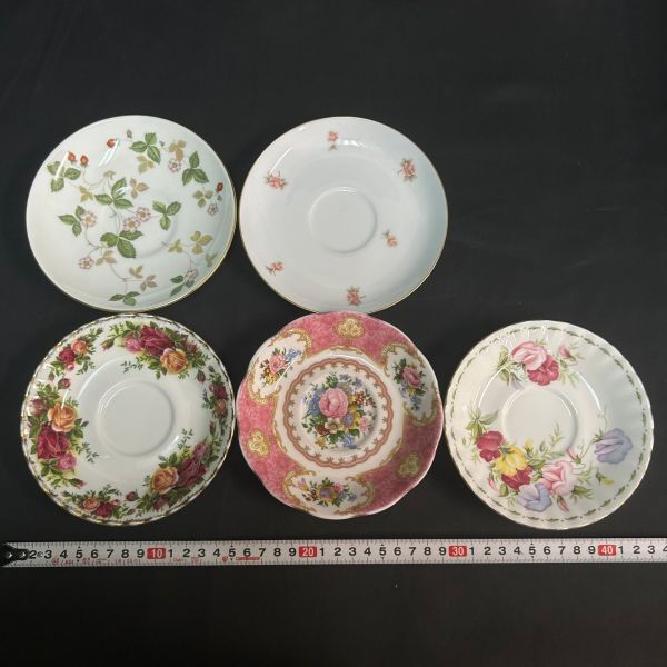 DCc166Y08 ROYAL ALBERT Bone China Lady Carlyle ENGLAND 大倉陶園 OKURA WEDGWOOD ティーカップ ソーサー 花柄 7点 まとめ_画像9