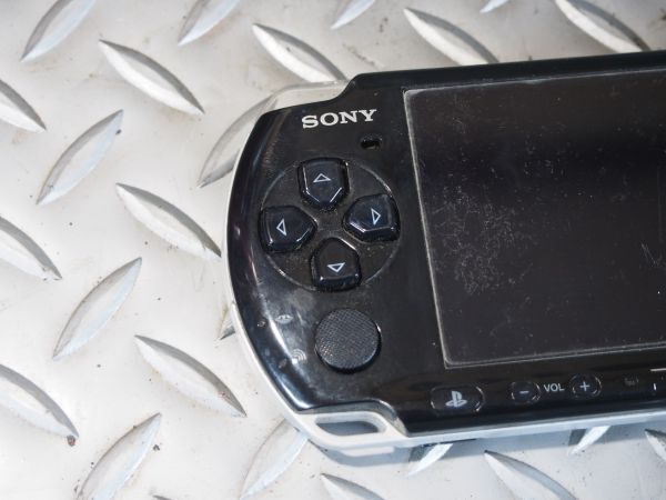 ★即決送料無料あり ソニー SONY PSP プレーステーションポータブル ジャンク ブラック PSP-3000の画像2