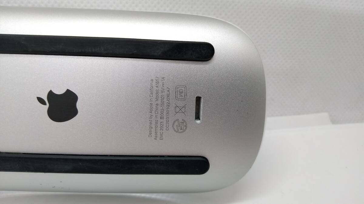 ●Apple Magic Mouse 2 MLA02J/A A1657 マジックマウス ワイヤレスマウス_画像3