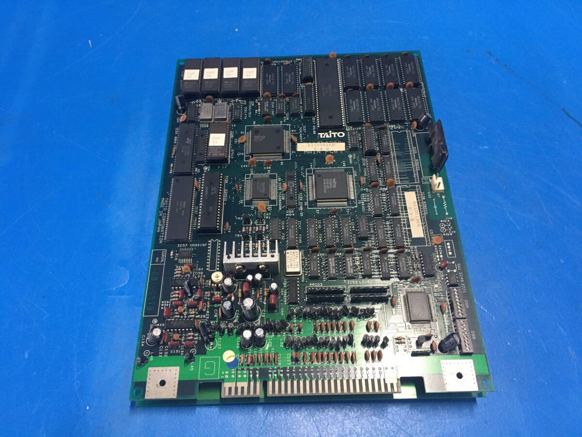 中古 アーケード パンチングマシン タイトー ソニックブラストマン 基板 PCB （0413） _画像1