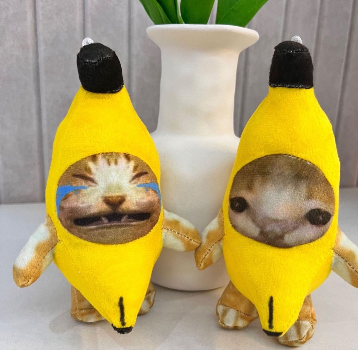 バナナねこ　2個セット　猫ミーム　バナナキャット　TikTok 大人気　 泣く猫