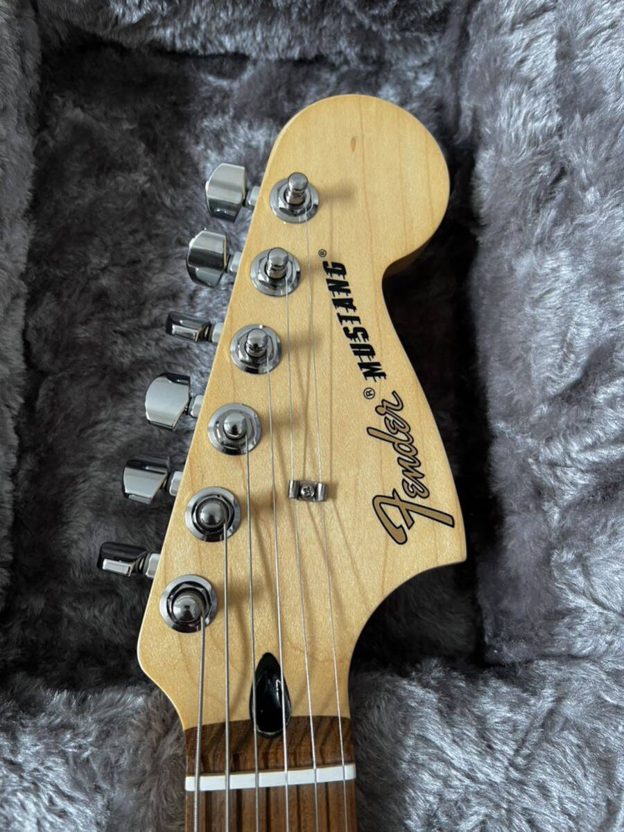 Fender player mustang firemist gold ハードケース付属の画像4