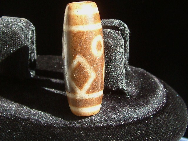 45【天珠八仙】〈希少図案dZi Bead〉..奇形金剛四眼天珠..約3.8㌢の画像3