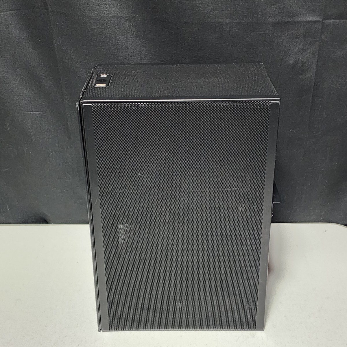 【送料無料】SSUPD Meshlicious Black(SSU-MESHLI-BK-FM) Mini-ITX PCケース ATX電源ユニット対応 ライザーカード搭載の画像5
