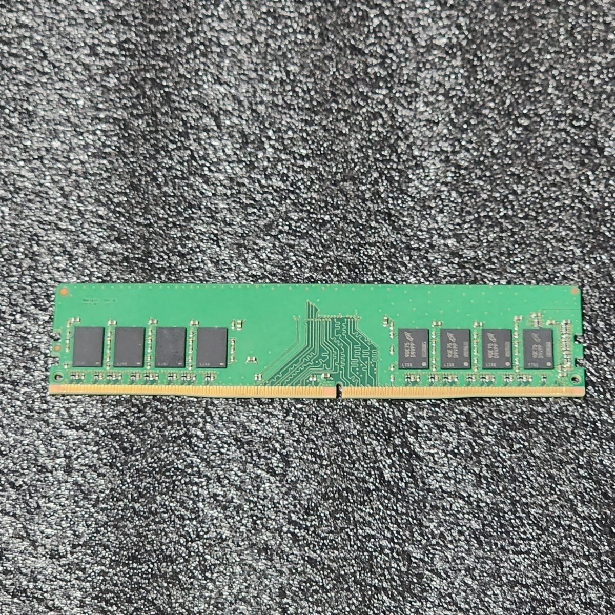Micron DDR4-2666MHz 8GB (8GB×1枚キット) MTA8ATF1G64AZ-2G6E1 動作確認済み デスクトップ用 PCメモリ の画像3