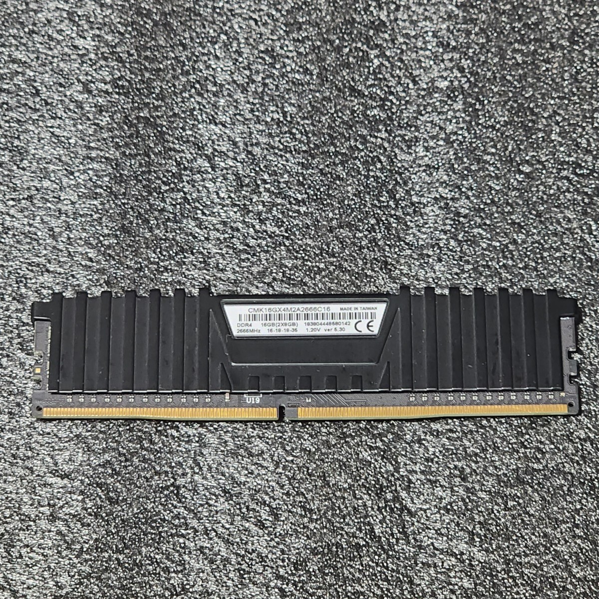 CORSAIR VENGEANCE LPX DDR4-2666MHz 8GB (8GB×1枚キット) 動作確認済み デスクトップ用 PCメモリ の画像2