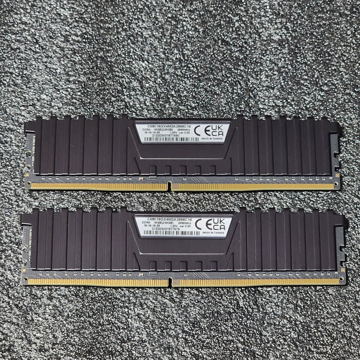 CORSAIR VENGEANCE LPX DDR4-2666MHz 16GB (8GB×2枚キット) CMK16GX4M2A2666C16 動作確認済み デスクトップ用 PCメモリ の画像2