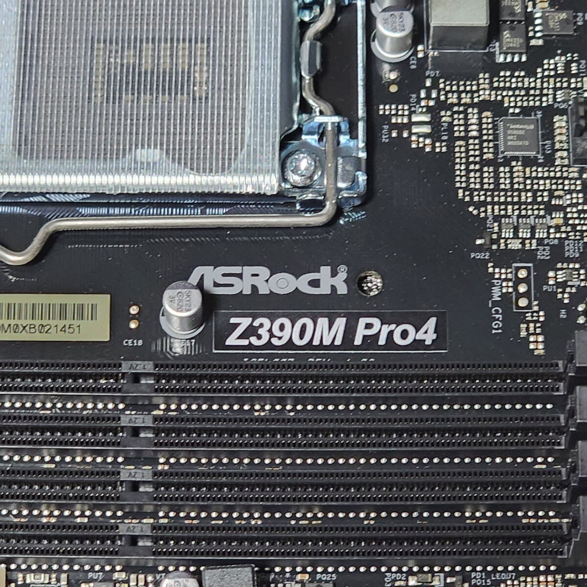 ASRock Z390M Pro4 IOパネル付属 LGA1151 MicroATXマザーボード 第8・9世代CPU対応 最新Bios 動作確認済 PCパーツ (2)の画像2