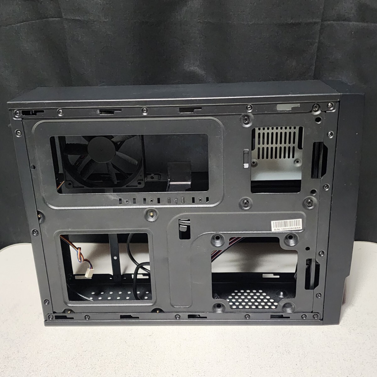 【送料無料】マウスコンピューター G-TUNE スリムタワー型PCケース(Mini-ITX) ライザーカード付属