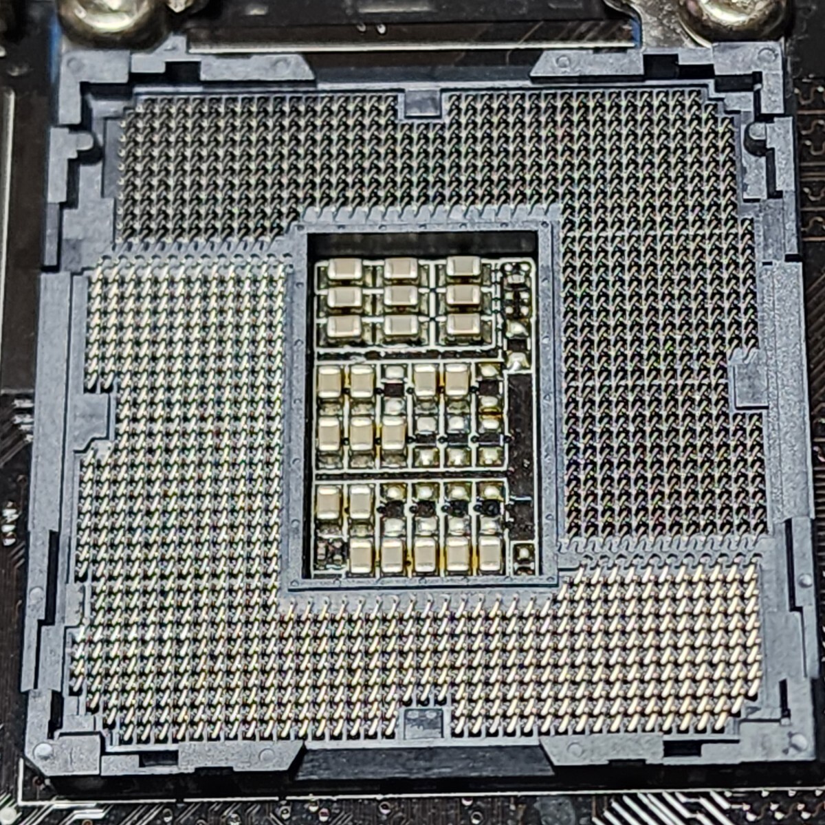 ASUS H110I-PLUS D3/MS IOパネル付属 LGA1151 Mini-ITXマザーボード 第6世代CPU対応 最新Bios 動作確認済 PCパーツの画像4