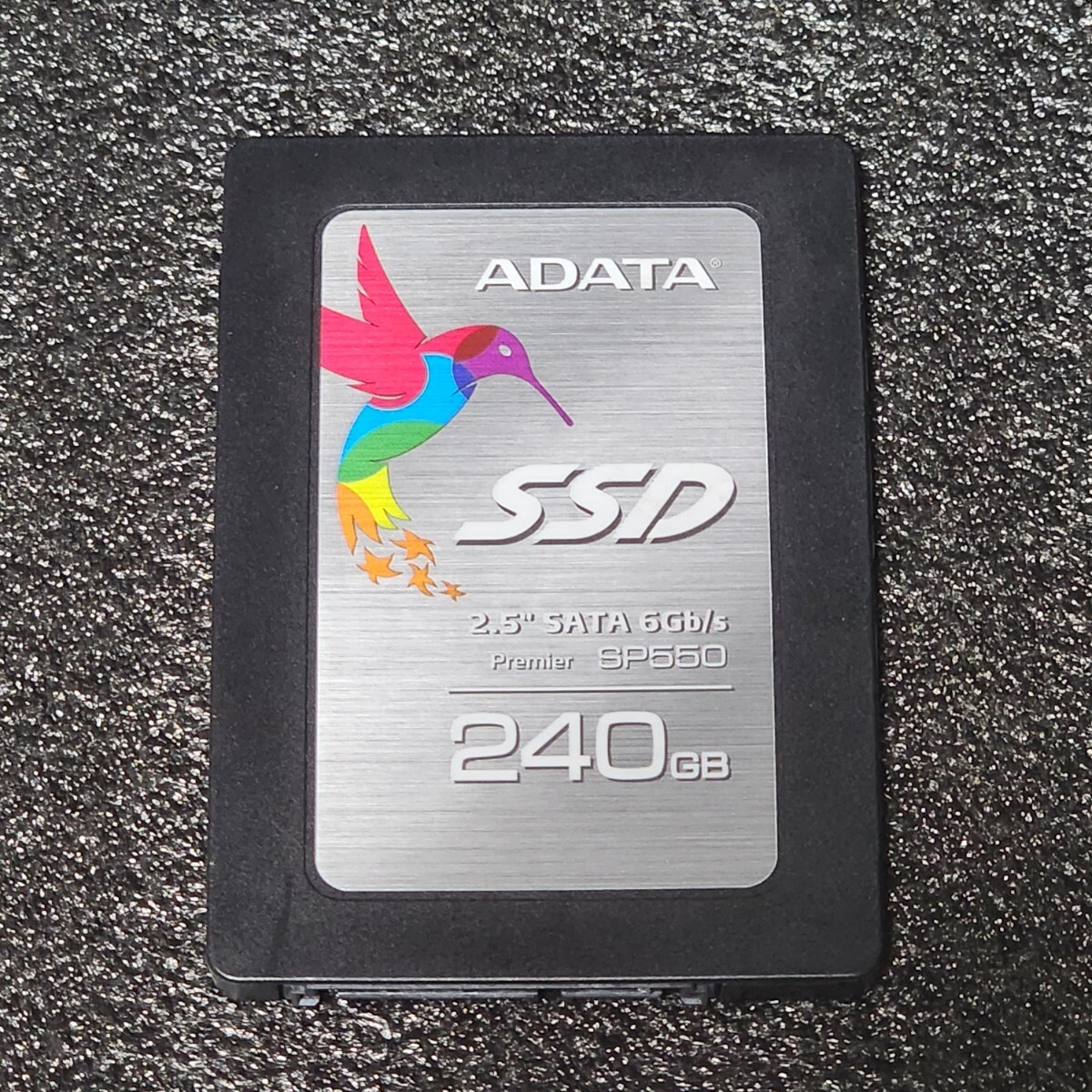ADATA SP550(ASP550-240GM-B) 240GB SATA SSD 正常品 2.5インチ内蔵SSD フォーマット済 PCパーツ 動作確認済 250GB 256GB_画像1