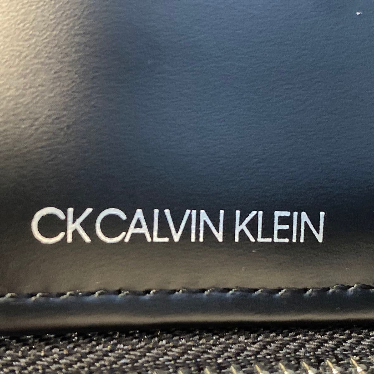 【新品 送料無料】CALVIN KLEIN カルバンクライン センター 二つ折り財布 本革 定価¥19800