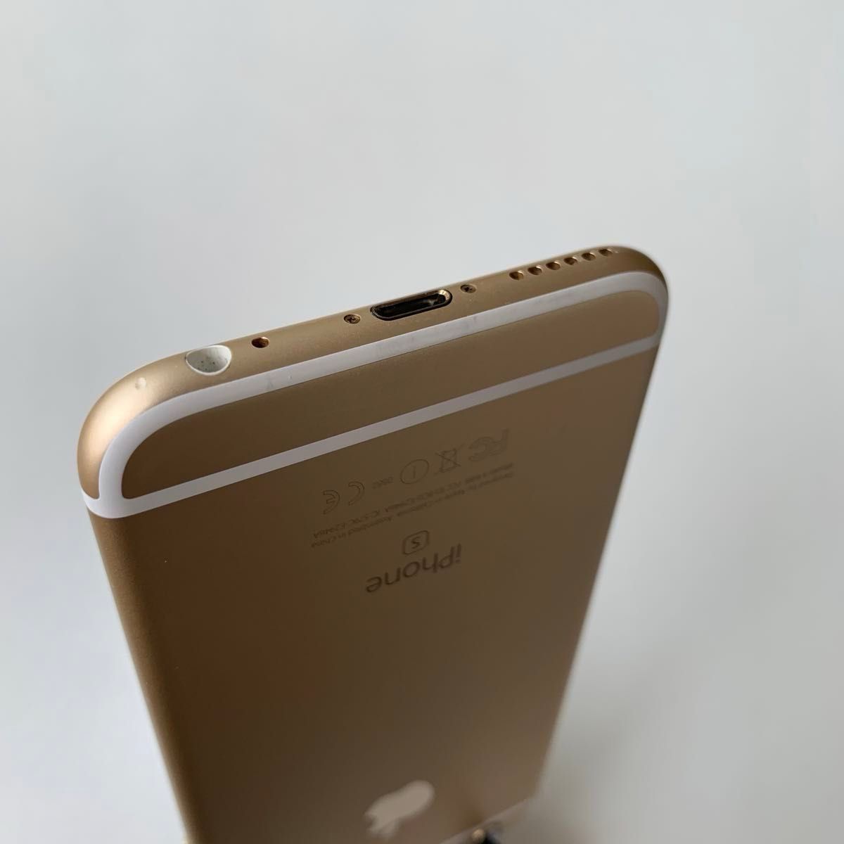 極美品 iPhone 6s 64GB SIMフリー バッテリー容量100% ゴールド 完全動作品　7 8 SE SE2 SE3