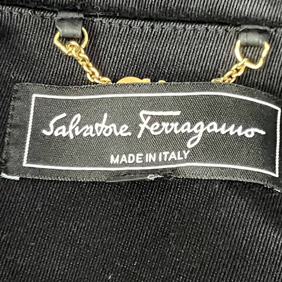 [ beautiful goods ] Salvatore Ferragamo black black coat quilting 40