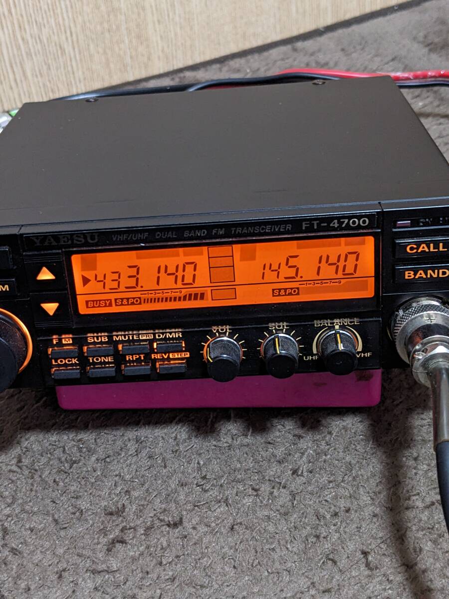 YAESU FT-4700 144/430M DUAL BAND FM приемопередатчик Mike,DC код имеется 