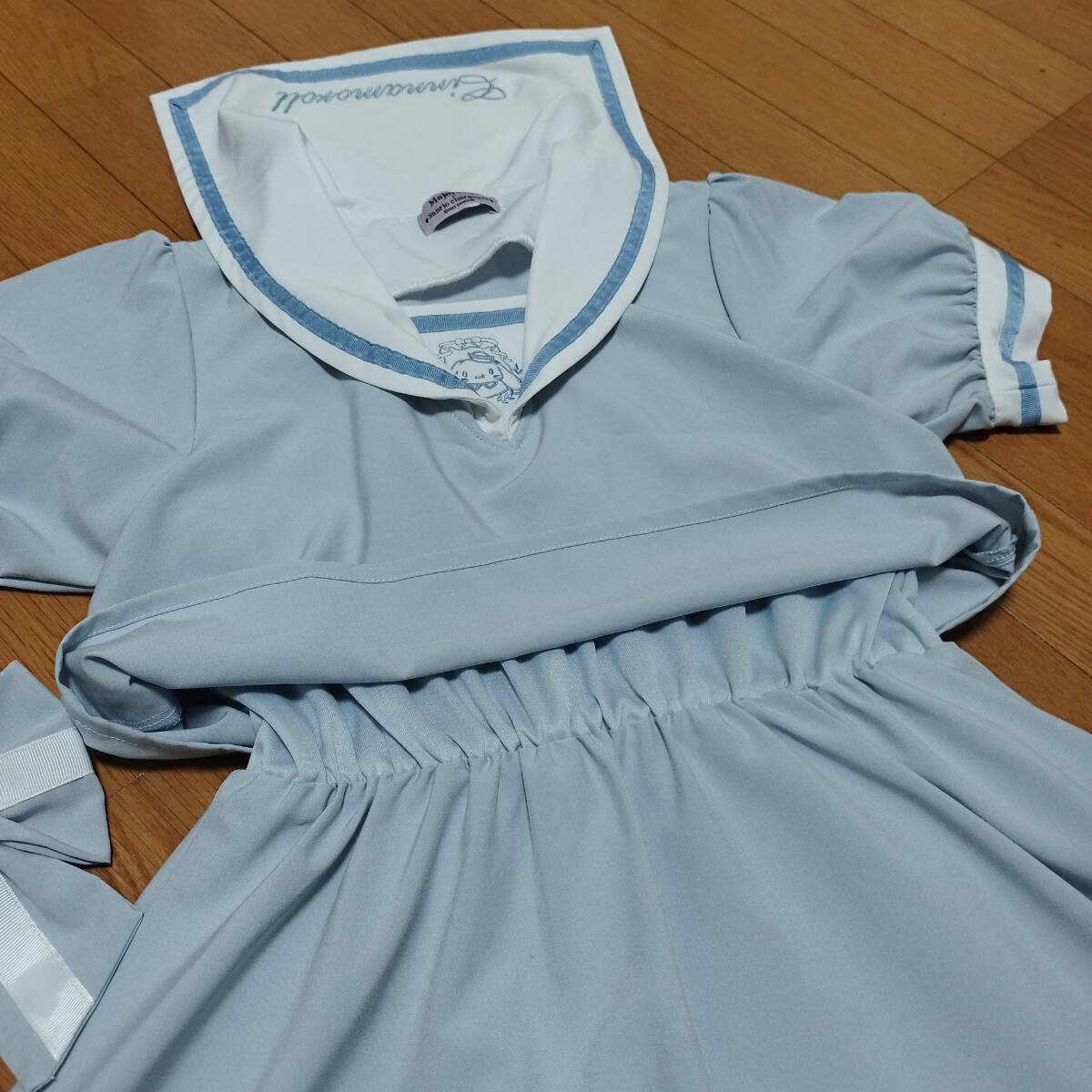 極美品 M サンリオ シナモロール 半袖セーラー服 ワンピース 極美品 M サンリオ シナモロール 半袖セーラー服 ワンピース