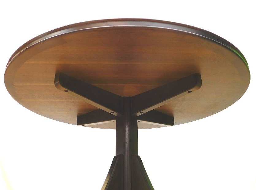 M056Mちょる☆美品☆高級家具メーカー KOSUGA コスガ ニューイングランド カフェテーブル 丸テーブル 直径85cm 高さ65cm コーヒーテーブルの画像4
