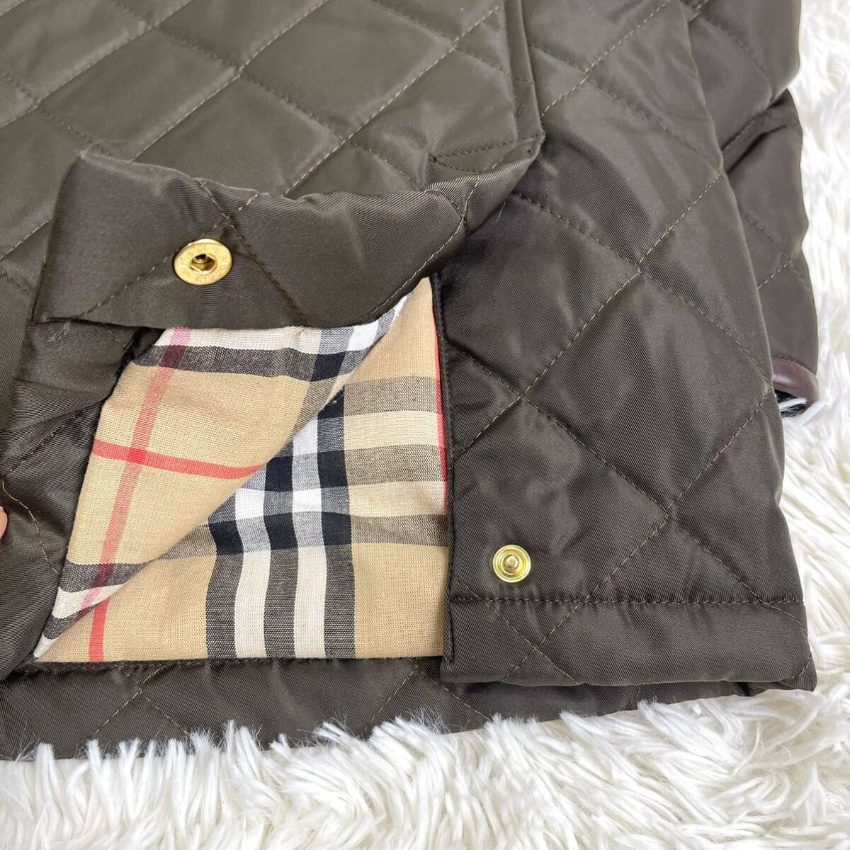 305極美品超希少 3XL スペイン製 バーバリー BURBERRY キルティングジャケット レザー 切替 ノバチェック 金ボタン 大きいサイズの画像4