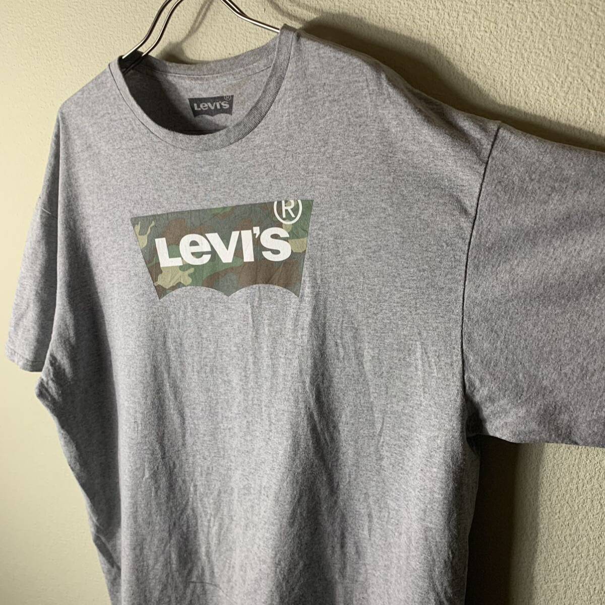 Levi's リーバイス 迷彩 ロゴ プリント Tシャツ 半袖 古着 グレー 半袖Tシャツ ヴィンテージ の画像2