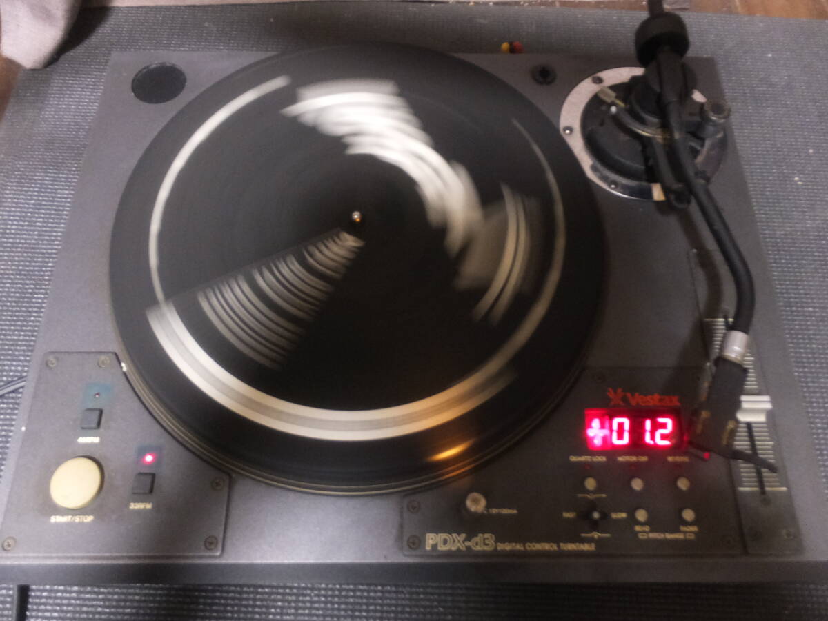 通電確認済み！Vestax PDX-d3 レコードプレーヤー ターンテーブルその２！ベスタクス 音響 DJ機器 テクノハウスヒップホップ好きに！の画像2