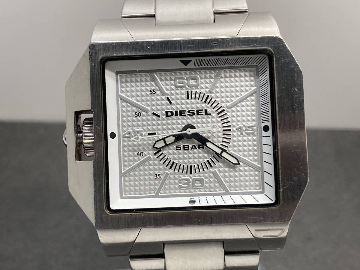 １円～稼働品・DIESSEL/ディーゼル DZ-1381 メンズ腕時計 QZ 【YB-8010】の画像2