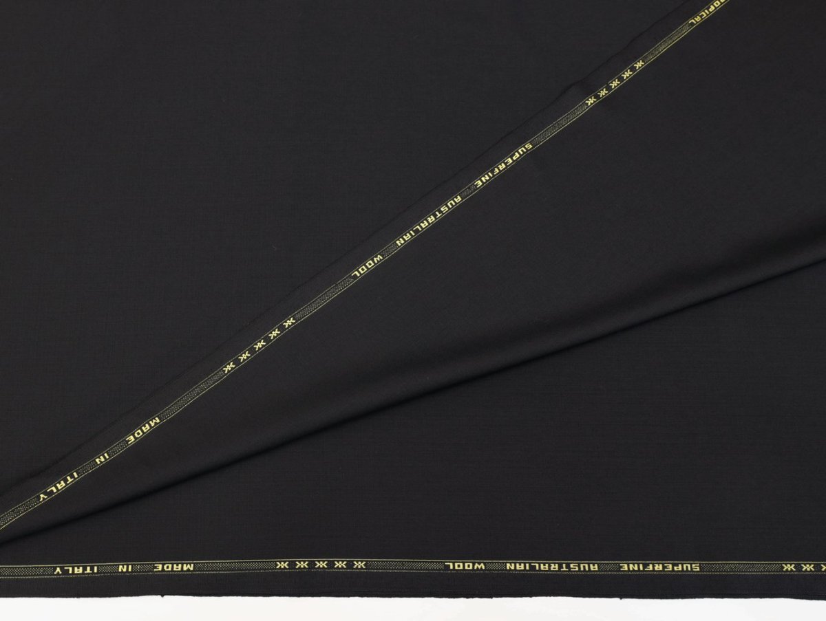 ●イタリア製・ゼニアの極上サマーウール「トロピカル」王道の黒無地・もはや説明不要・フォーマルからビジネスまでOK・長さ3.3m_画像4