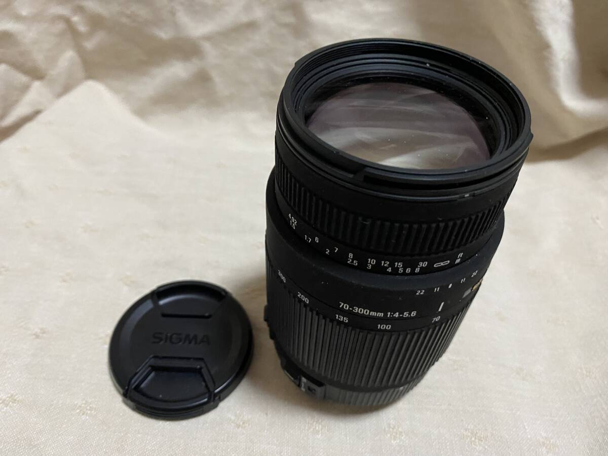 シグマ 70-300mm F4-5.6 DG OS (シグマ用) 外観けっこう美品　動作未確認_画像1