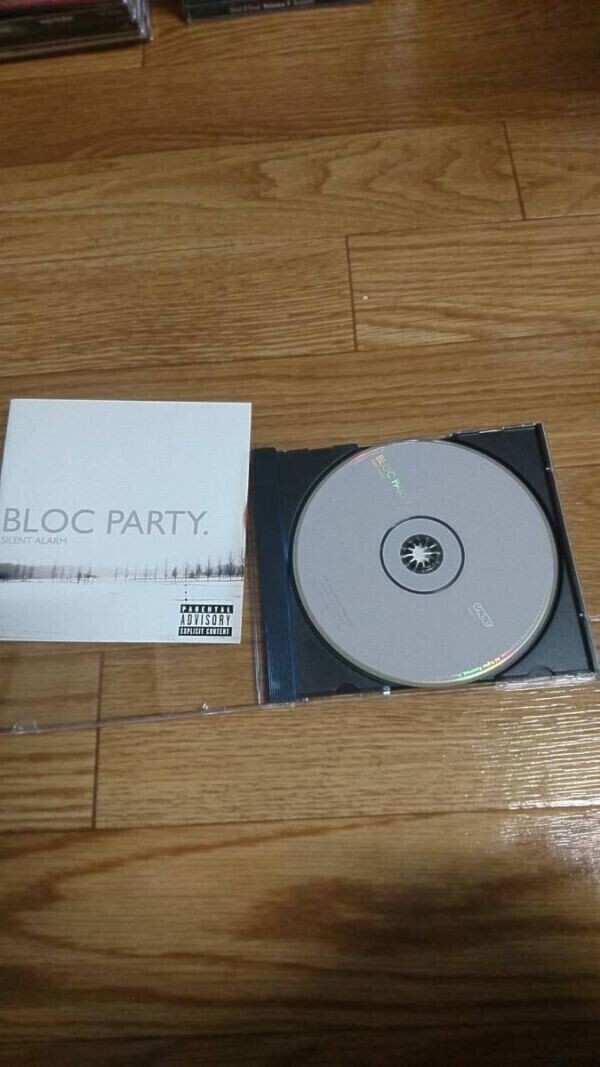 ★☆A02819　ブロック・パーティー/Bloc Party/サイレント・アラーム/SILENT ALARM　CDアルバム☆★_画像2