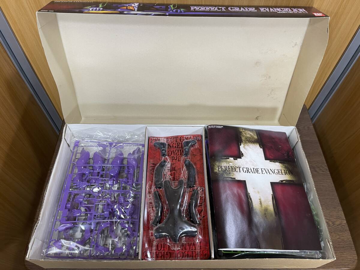 34)) BANDAI Bandai Perfect grade Evangelion Unit-01 memory real fur -stroke Rod 1997.12.12