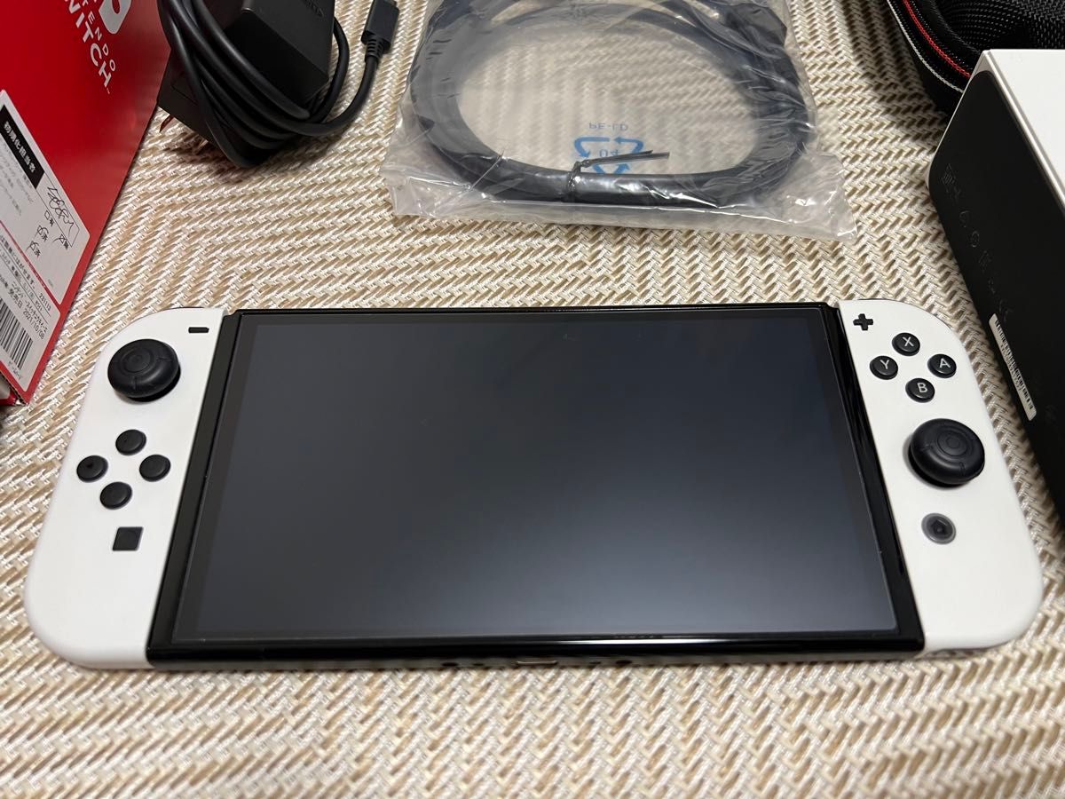 ニンテンドースイッチ ホワイト 有機EL 中古美品