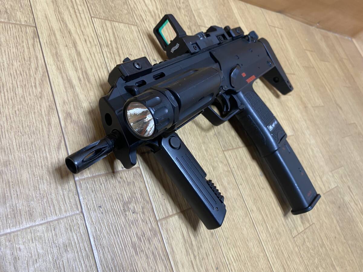 ２８ 東京マルイ 電動ガン H&K MP7A1 ブラック ドットサイト付の画像4