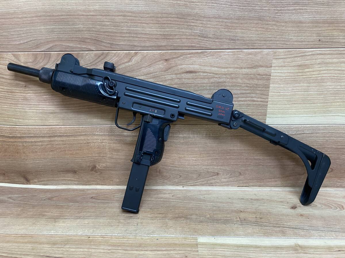 ４７ 現状品 東京マルイ SMG UZ 9MM サブマシンガン 電動ガン 動作はできますが...の画像1