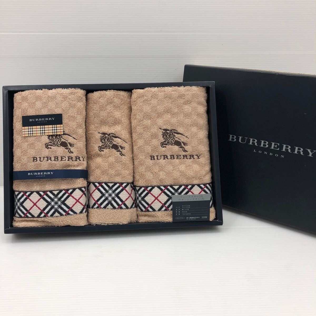 I ☆未使用品☆ Burberry バーバリー タオル 3点 セット フェイスタオル ウォッシュタオル 綿100% ベージュ タータンチェック 箱付 ギフト_画像1