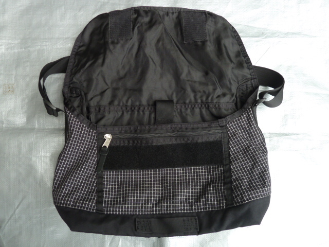 正規品 USED 希少 旧タグ GREGORY スペクトラ METRO MESSENGER BLK/WHT_自宅クリーニング・マジックテープ清掃済