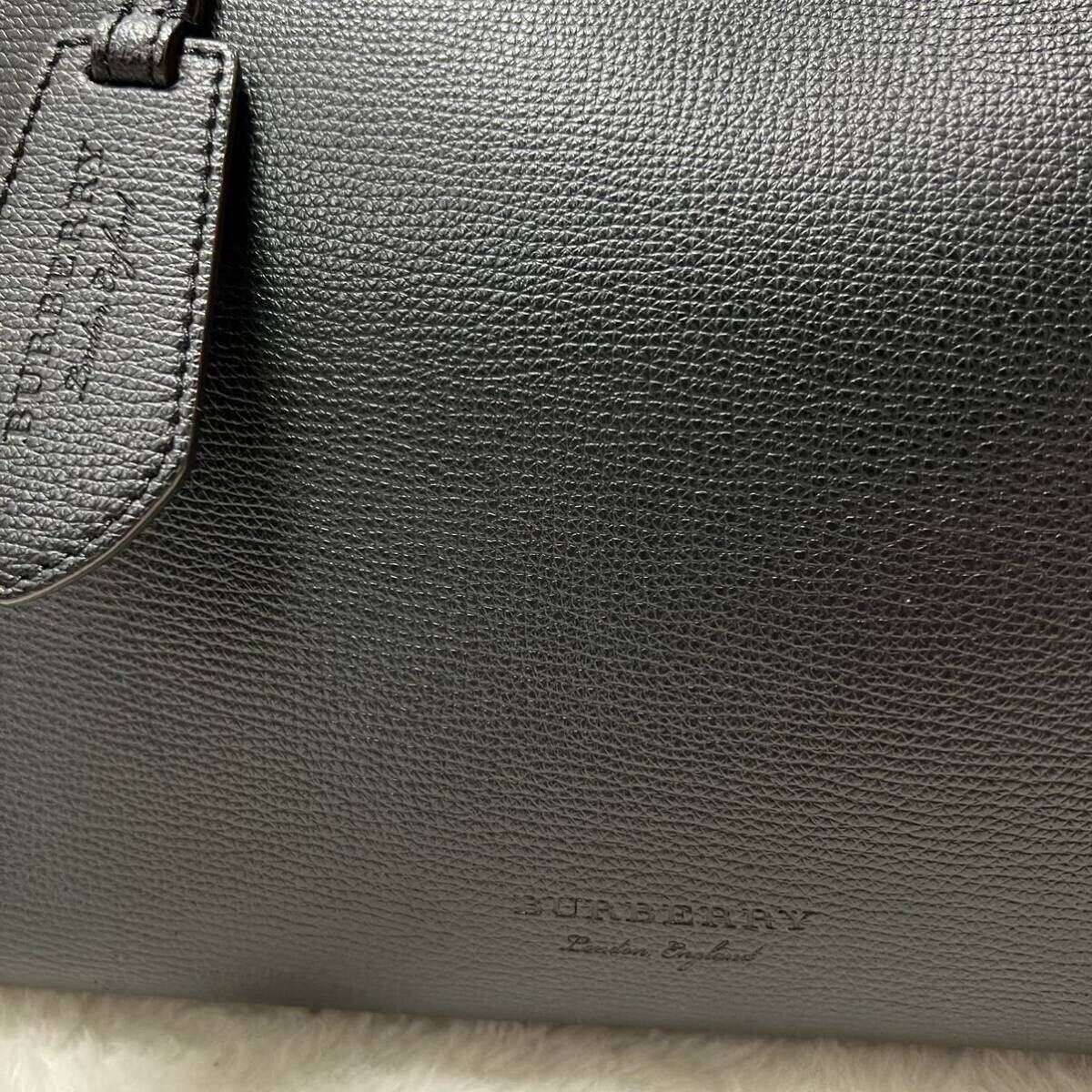 1円【新品同様】Burberry London England トートバッグ ノバチェック レザー 現行品 A4収納 大容量 圧倒的高級感 ブラック 入手困難の画像3