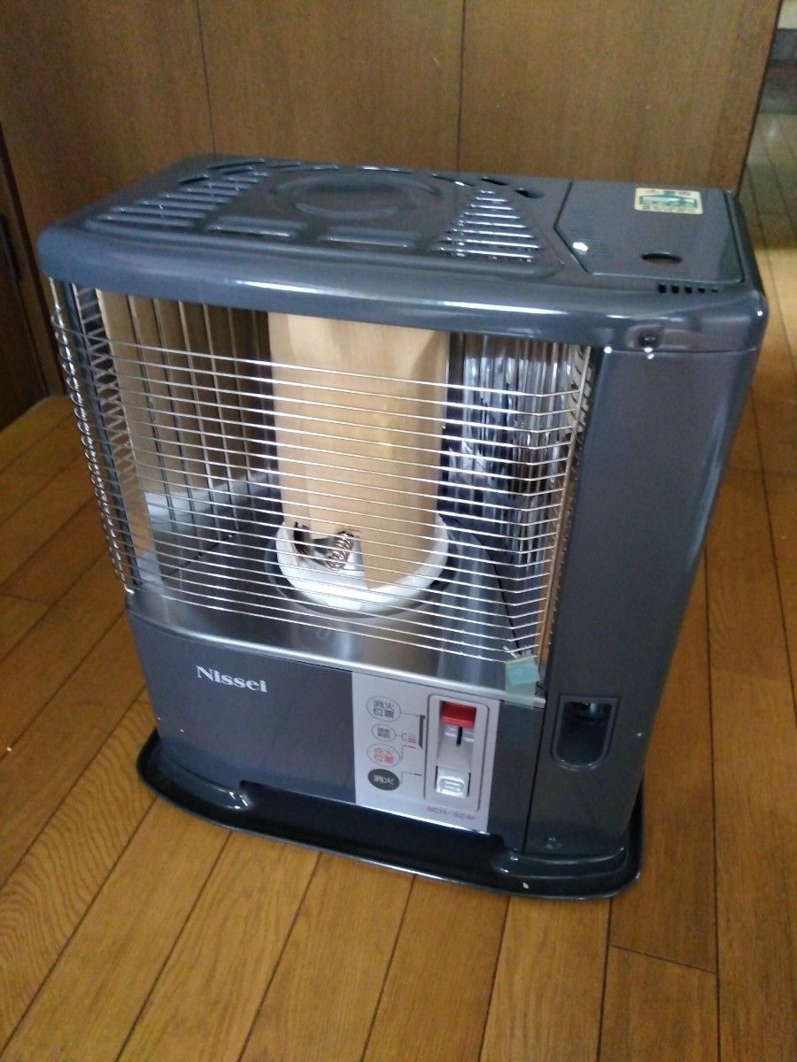 自然通気形開放式石油ストーブ Nissei ニッセイ NCH-S24F 未使用 自然通気形開放式石油ストーブ Nissei ニッセイ NCH-S24F 未使用