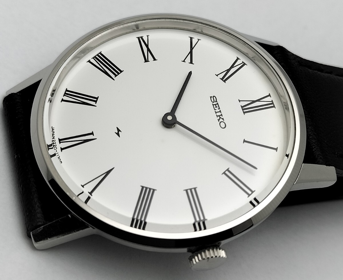 紳士用　セイコー　シャリオ　手巻き式腕時計　ローマ数字文字盤　1977年製_画像2