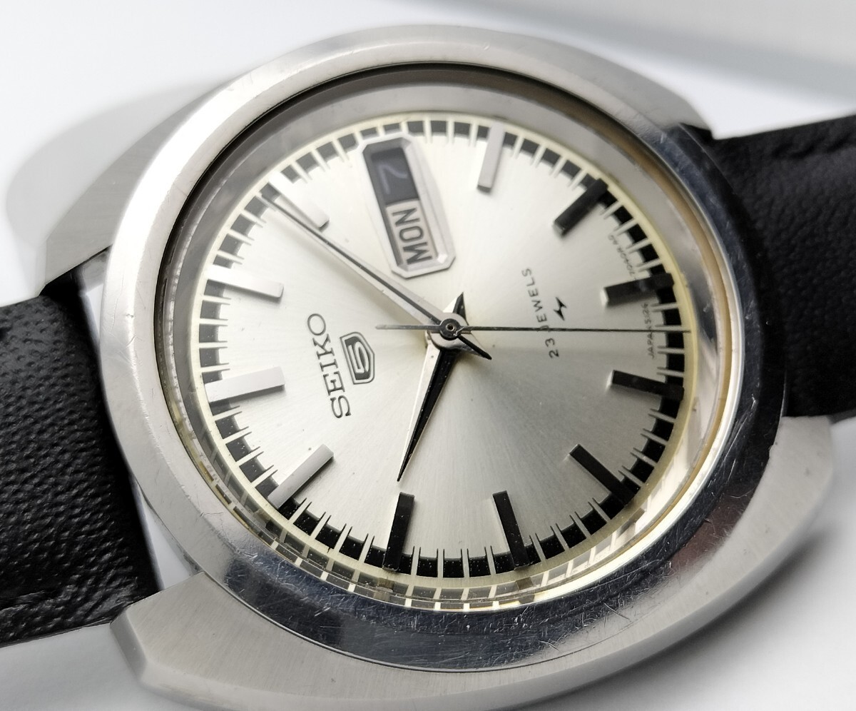 紳士用 セイコー ファイブ 自動巻き腕時計 5126キャリバー  新品純正クリスタルガラス交換済 1968年製 の画像2