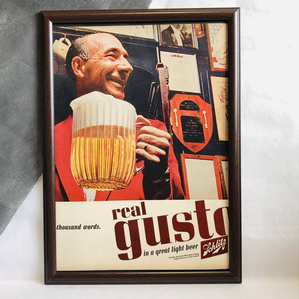 『 GUSTO ビール 』ビンテージ 広告　60年代　フレーム 付 ポスター 当時物 額付 LIFE 雑誌 アンティーク_画像1