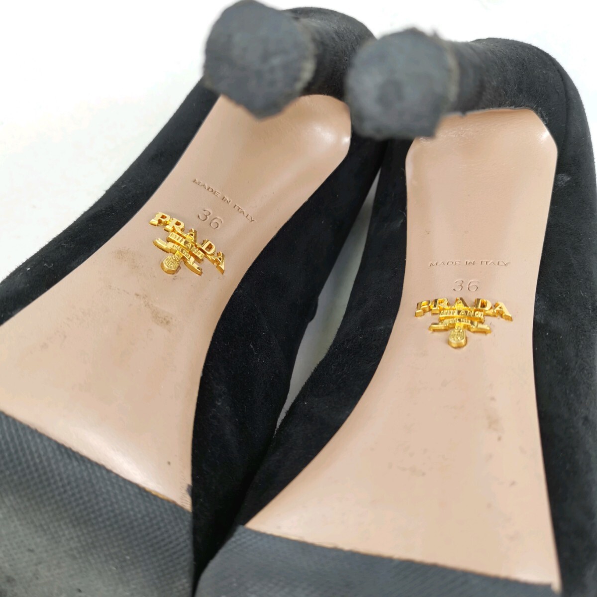 B #【商品ランク:B】 プラダ PRADA ロゴメタル スウェード ラウンドトゥ パンプス ピンヒール size36 レディース シューズ 婦人靴の画像9