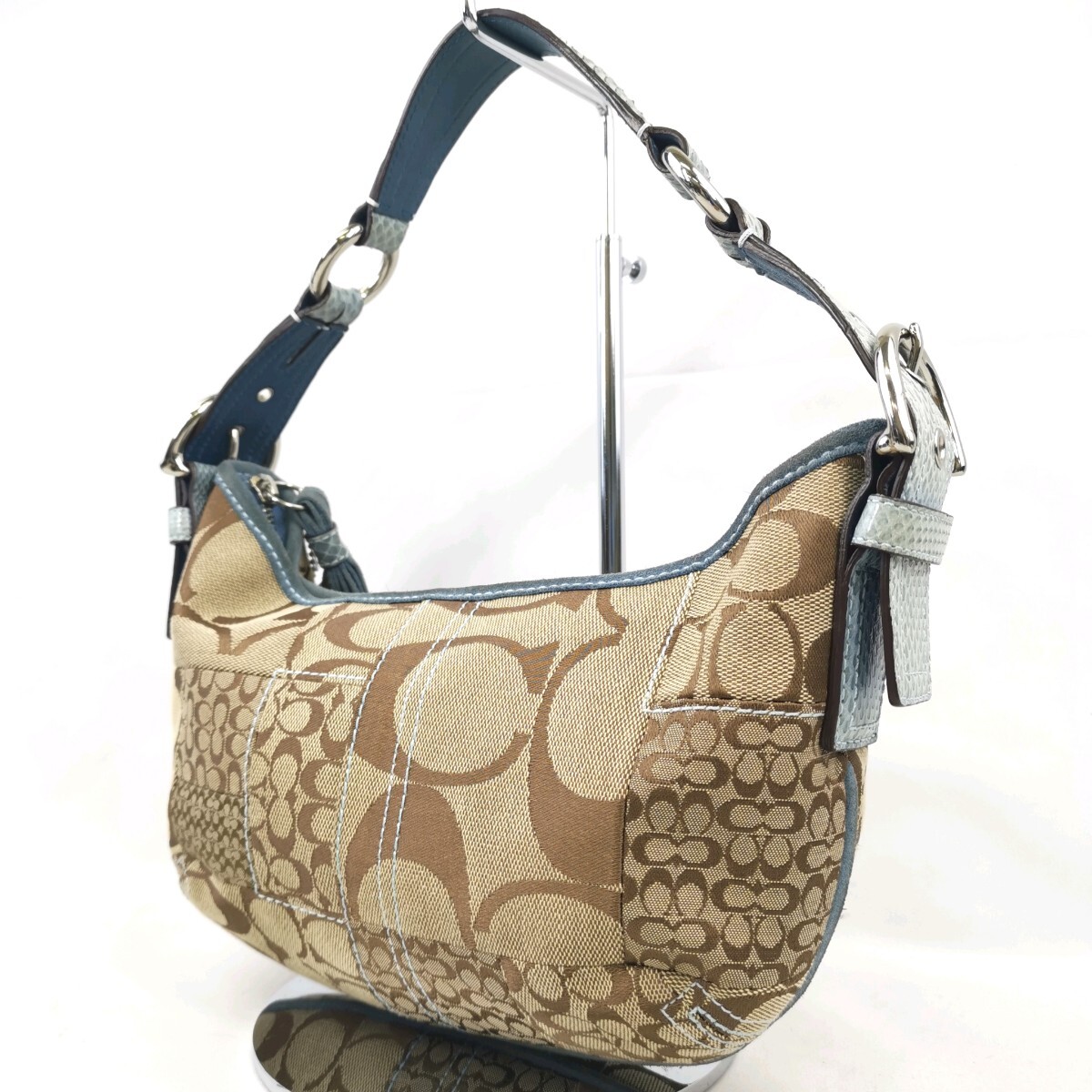 I $[ commodity rank :B] Coach COACH signature total pattern one part leather handbag handbag tote bag woman bag light blue × beige group easiness of use *