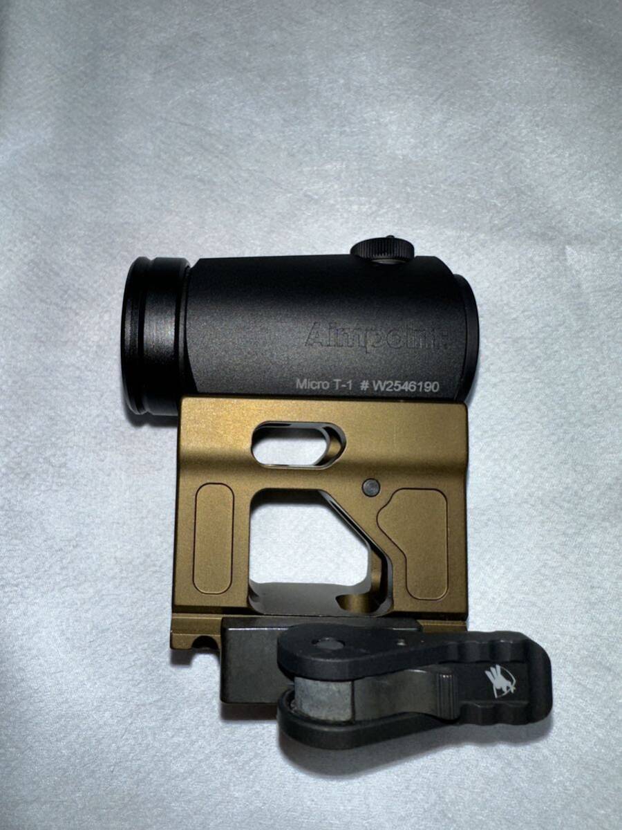 実物 Aimpoint T1 2MOA+実物UNITYマウントFDE 実物Aimpoint 3X−C Magnifier+実物UNITY マウント FDEの画像2