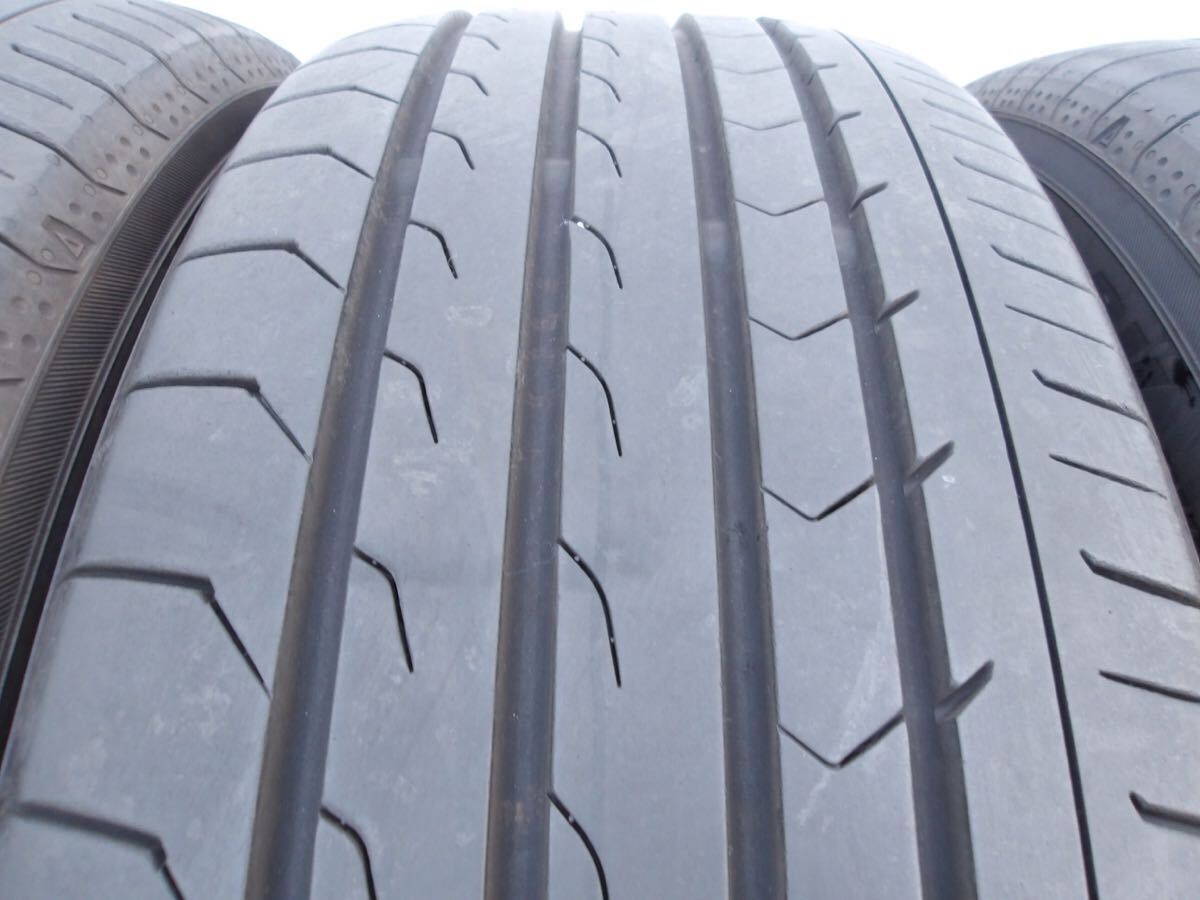 【即決送料無料] (1)YOKOHAMA BLUEARTH RV-03 215/60r17 4本セット2022年製 ★残9分山以上・バリ山の良品です！★_画像3