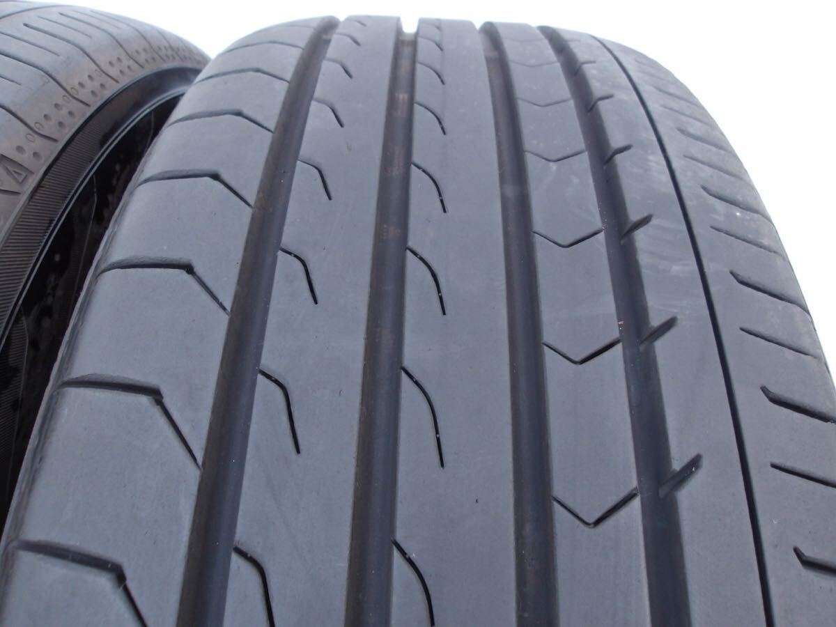 【即決送料無料] (1)YOKOHAMA BLUEARTH RV-03 215/60r17 4本セット2022年製 ★残9分山以上・バリ山の良品です！★の画像2