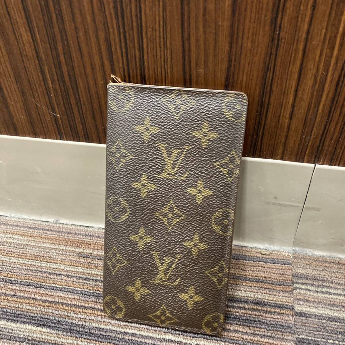 LOUIS VUITTON ルイヴィトン モノグラム 小物 財布 長財布 二つ折り お札入れ レディース メンズ ブランド ファッション アイテム_画像1