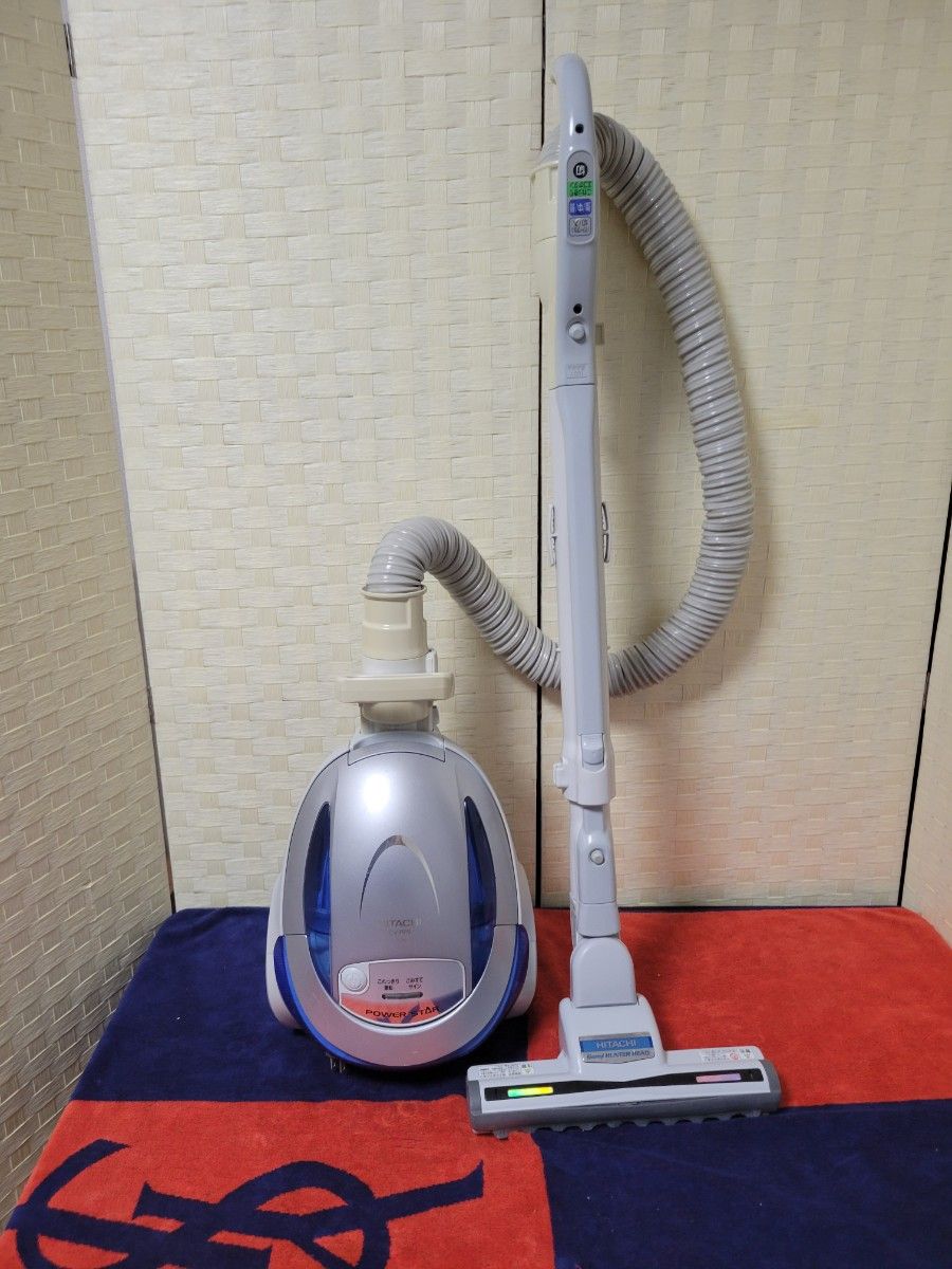 日立 電気掃除機紙パック式クリーナー HITACHI 2010年式 家電 日立 電気掃除機紙パック式クリーナー HITACHI 2010年式 家電