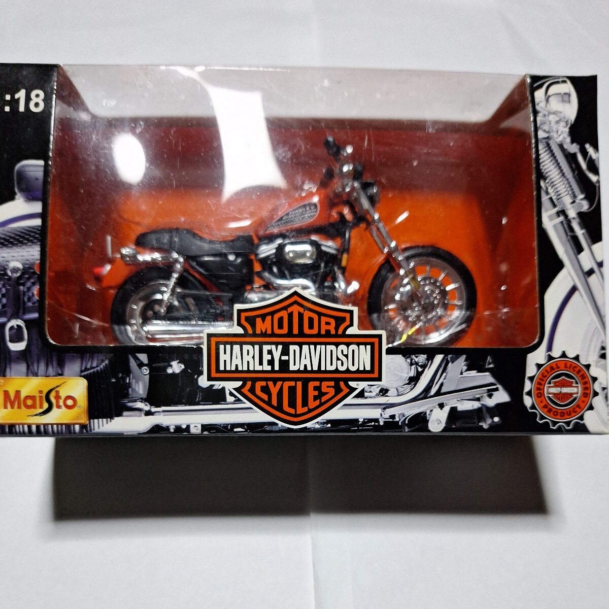 未開封　保管完璧　Motor Cycle Harley Davidson 1:18 スケール #31360_画像1