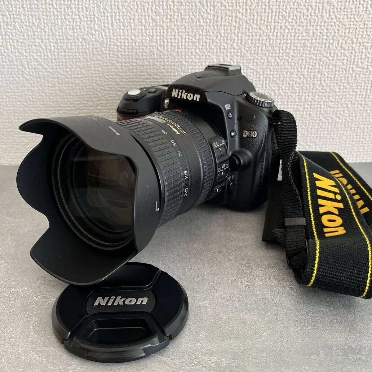 Nikon ニコン D90 デジタル一眼レフ AF-S NIKKOR 18-200mm F3.5-5.6 カメラ レンズセット デジタルカメラの画像1